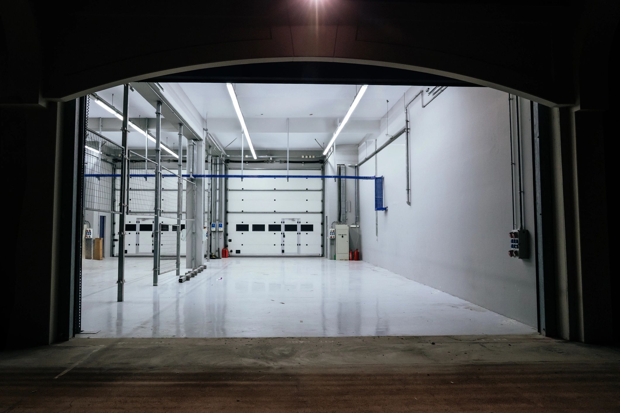 Residential garage with polished floor coating